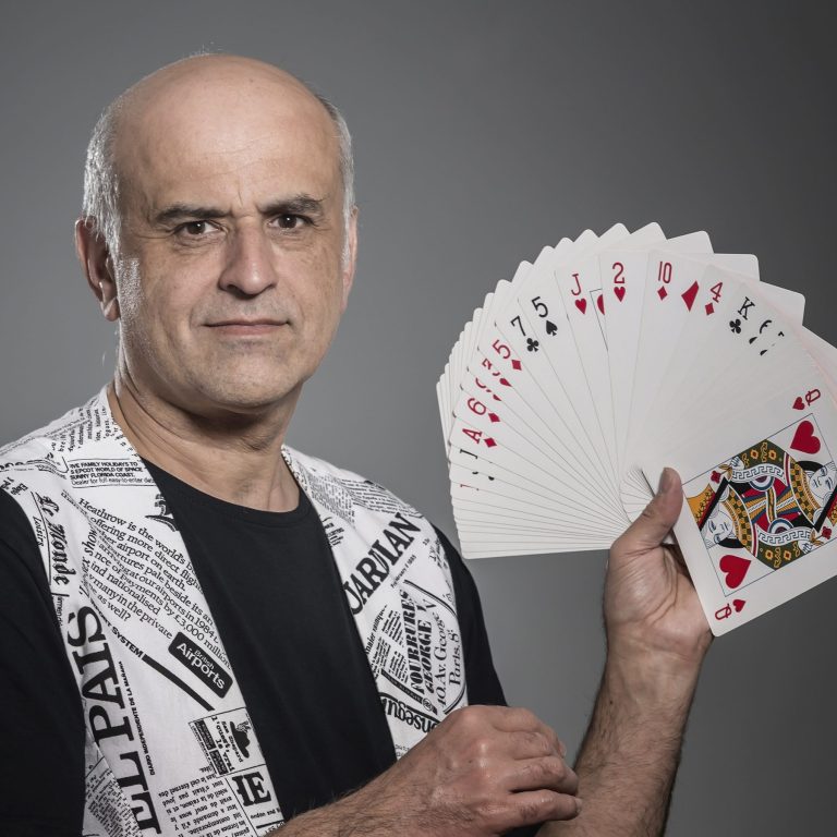 Fanthomas mit Fächer aus Riesenkarten